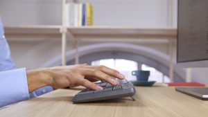 کیبورد بی سیم لاجیتک Logitech MK235